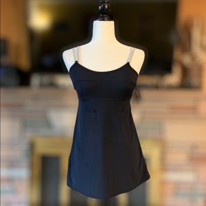 Newport News Women’s Swim Top size 8 NEW